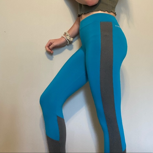 Blue under armor storm leggings. - Picture 2 of 4